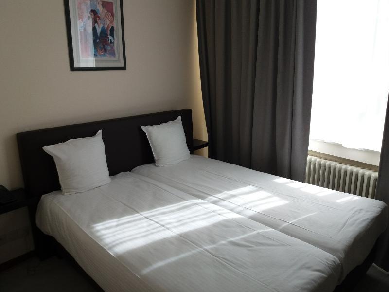 Slina Hotel Brussels Sint-Jans-Molenbeek Exteriör bild